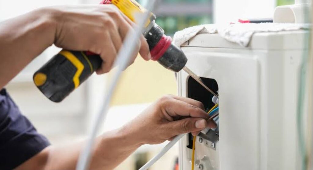 Need the Best Heating Repair Washington homeowners trust? Learn why your furnace stops working, common causes & when to call experts.