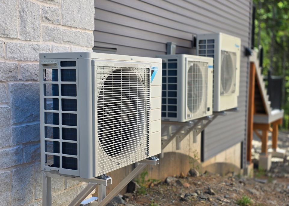 Stay comfortable in every season with Ductless Heating and AC Services in Washington DC. Enjoy efficient solutions, care & a free quote.