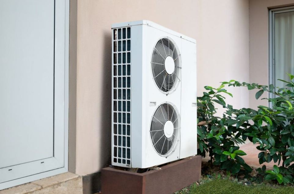 Stay comfortable in every season with Ductless Heating and AC Services in Washington DC. Enjoy efficient solutions, care & a free quote.